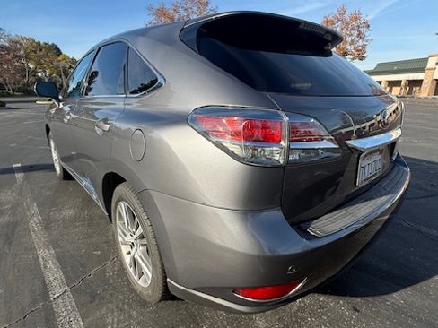 Used 2015 Lexus RX 450h FWD image 9