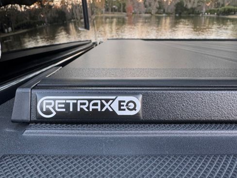 Used 2022 Ford F150 Lariat image 11