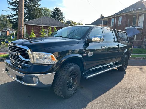 Used 2018 RAM 1500 Laramie Longhorn w/ Longhorn Southfork Package image 4