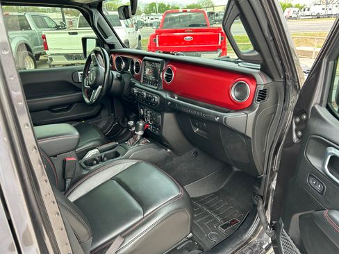 Used 2021 Jeep Wrangler Unlimited Rubicon w/ Xtreme Recon 35" Tire Package image 10