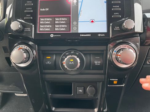 Used 2023 Toyota 4Runner 40th Anniversary SE image 18