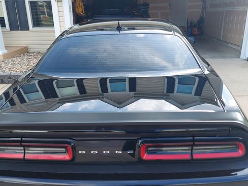 Used 2019 Dodge Challenger SRT Hellcat image 17