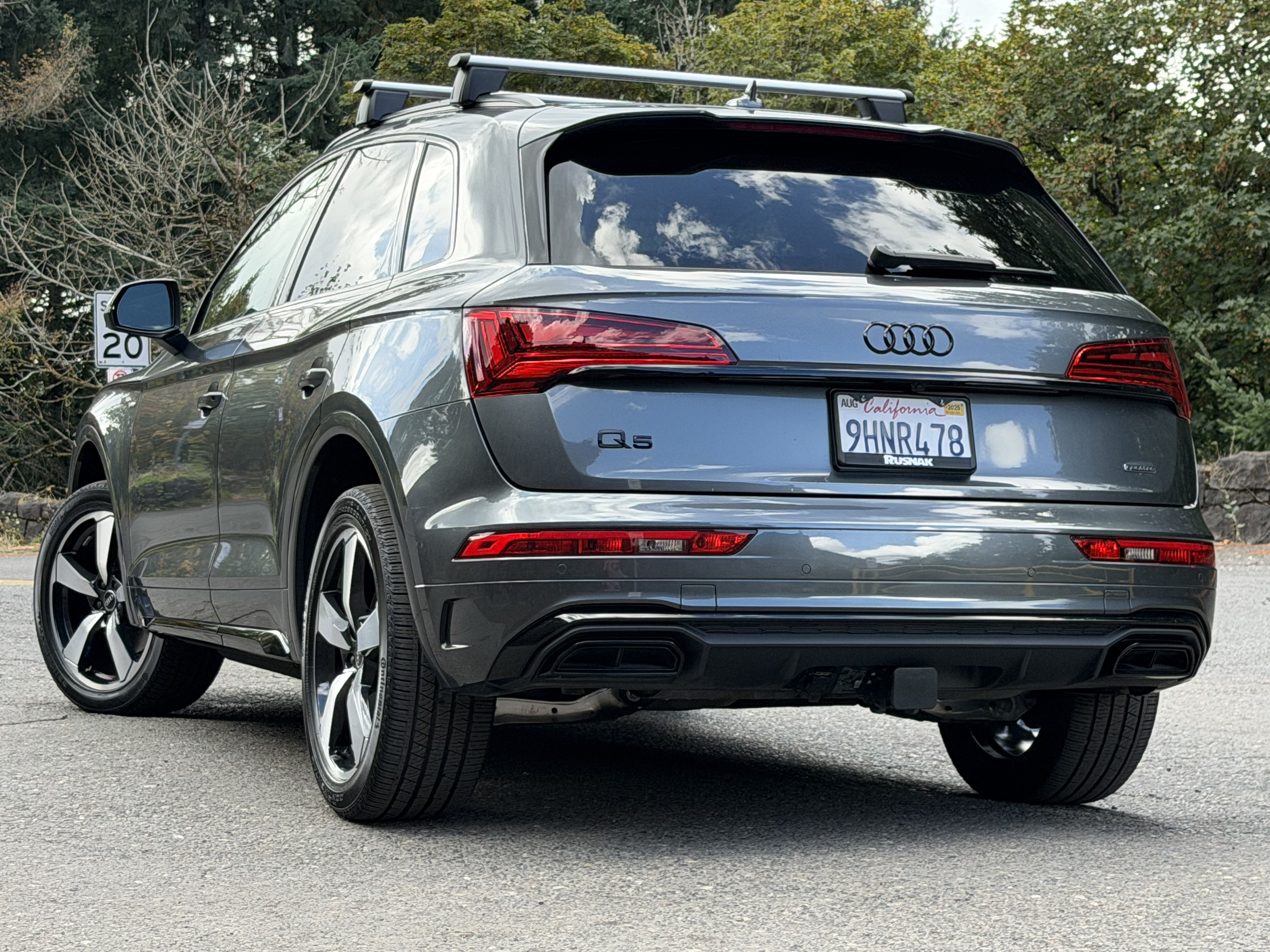 Used 2023 Audi Q5 2.0T Premium Plus w/ Premium Plus Package AWD/4WD image 12