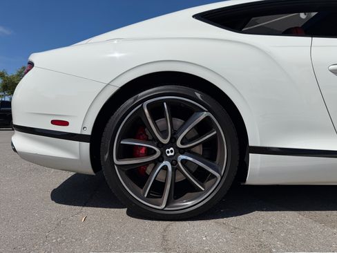 Used 2020 Bentley Continental GT AWD/4WD image 29