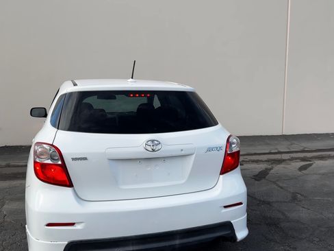 Used 2010 Toyota Matrix FWD image 5