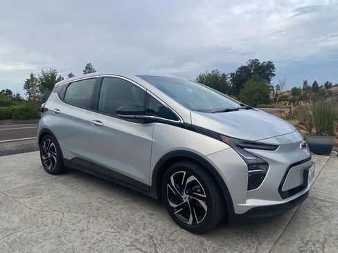 Used 2023 Chevrolet Bolt LT w/ Infotainment Package image 2