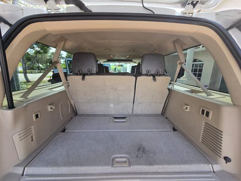 Used 2007 Ford Expedition EL Eddie Bauer image 9
