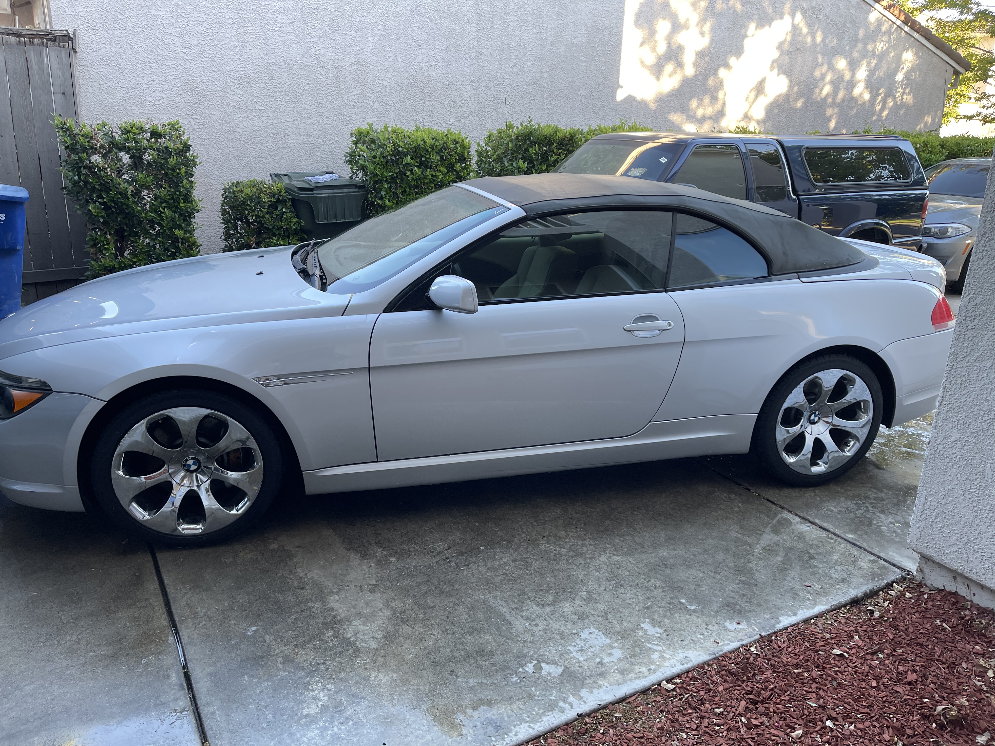 Used 2005 BMW 645Ci Convertible RWD image 1