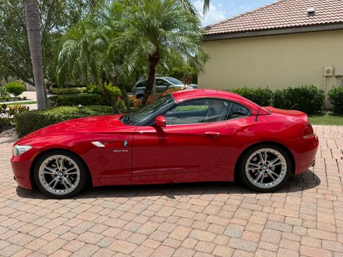 Used 2009 BMW Z4 sDrive30i RWD image 6
