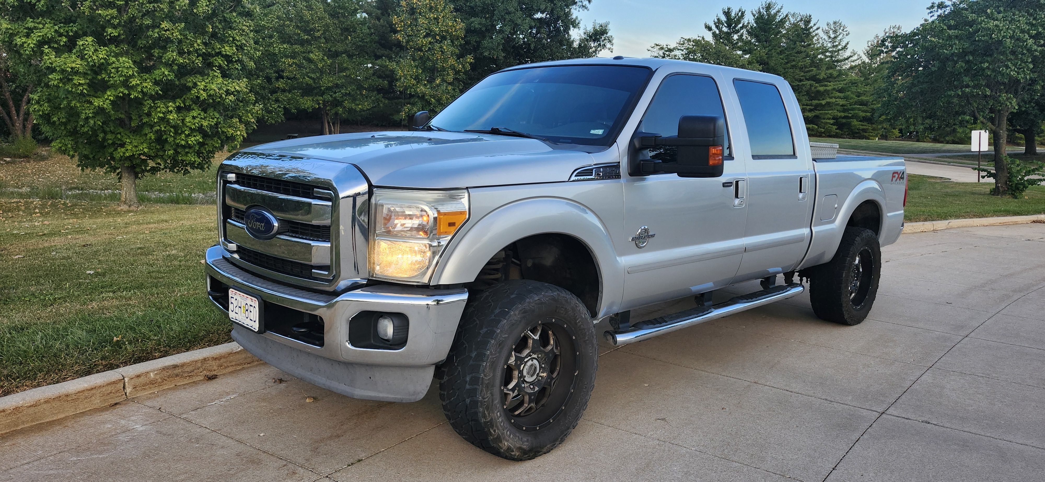 Used 2013 Ford F250 Lariat w/ FX4 Off Road Pkg AWD/4WD image 5