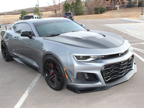 Used 2020 Chevrolet Camaro ZL1 image 5