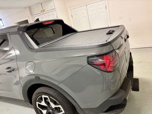 Used 2023 Hyundai Santa Cruz Limited image 2