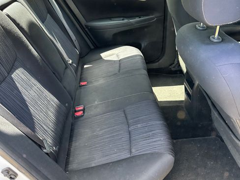 Used 2016 Nissan Sentra SV FWD image 13