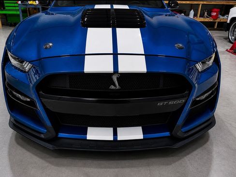 Used 2021 Ford Mustang Shelby GT500 w/ Technology Package RWD image 8