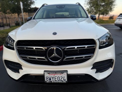 Used 2021 Mercedes-Benz GLS 580 4MATIC image 16