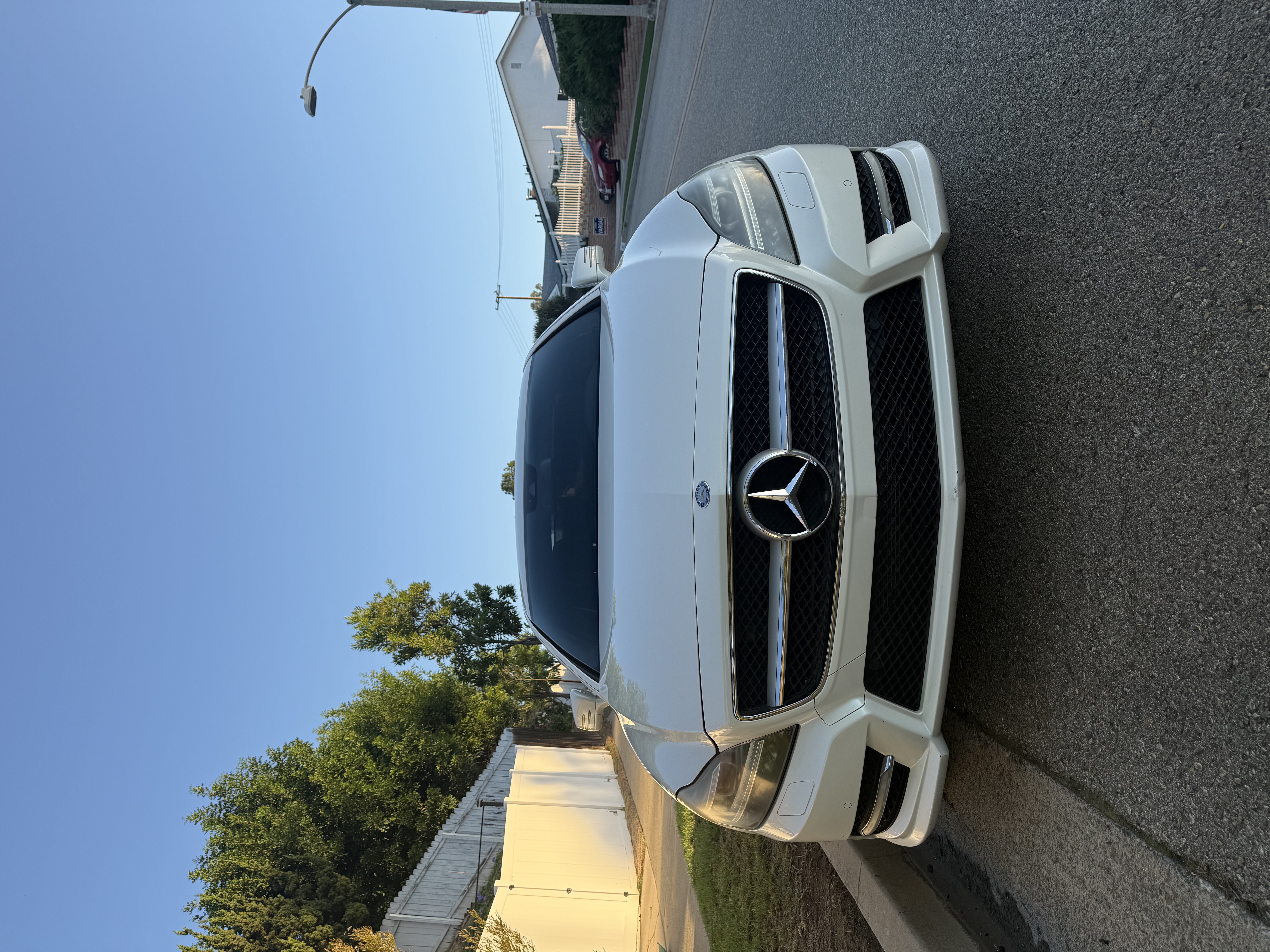 Used 2012 Mercedes-Benz CLS 550 image 2