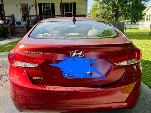 Used 2013 Hyundai Elantra GLS FWD image 1