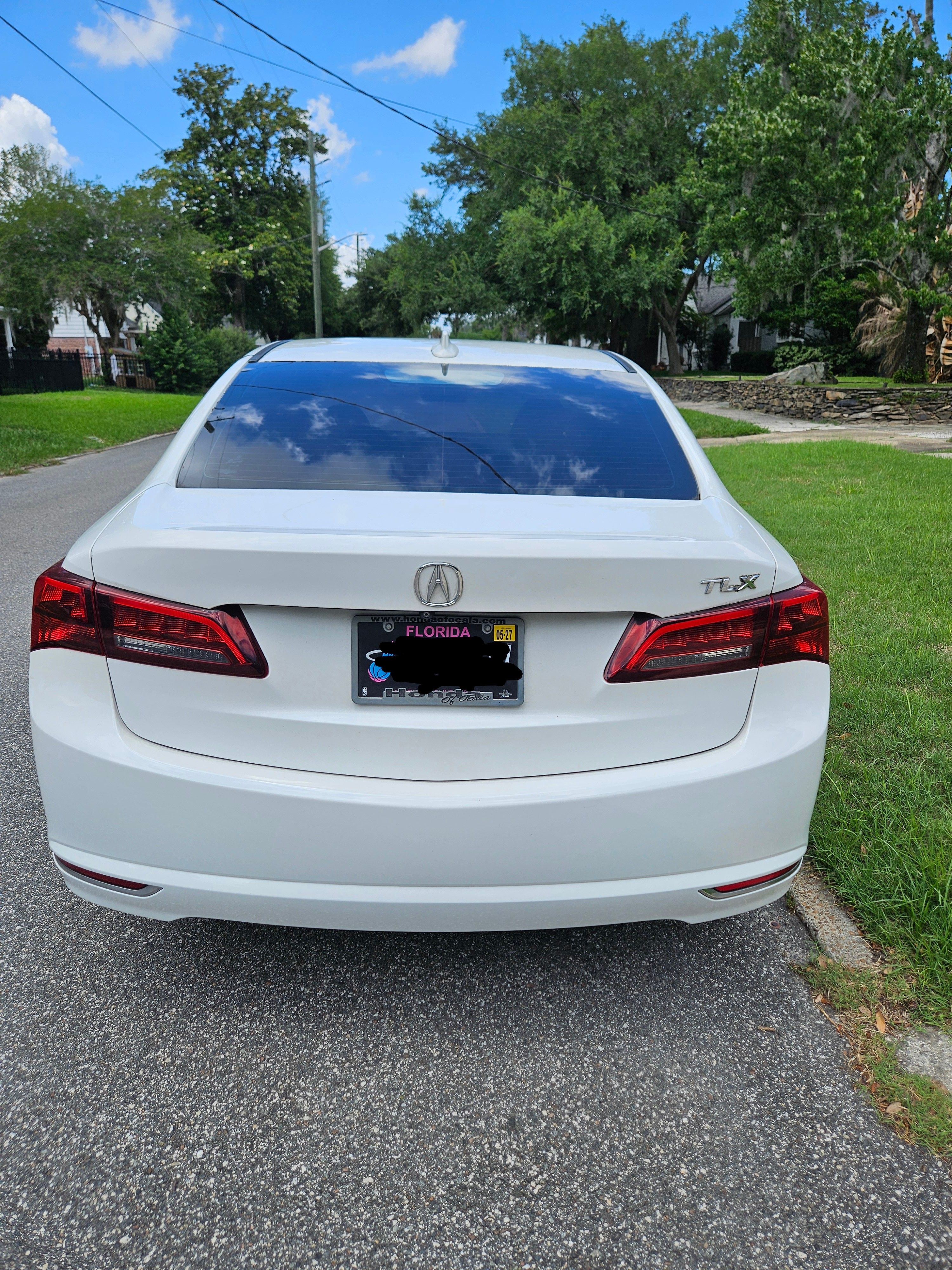Used 2015 Acura TLX w/ Technology Package FWD image 17