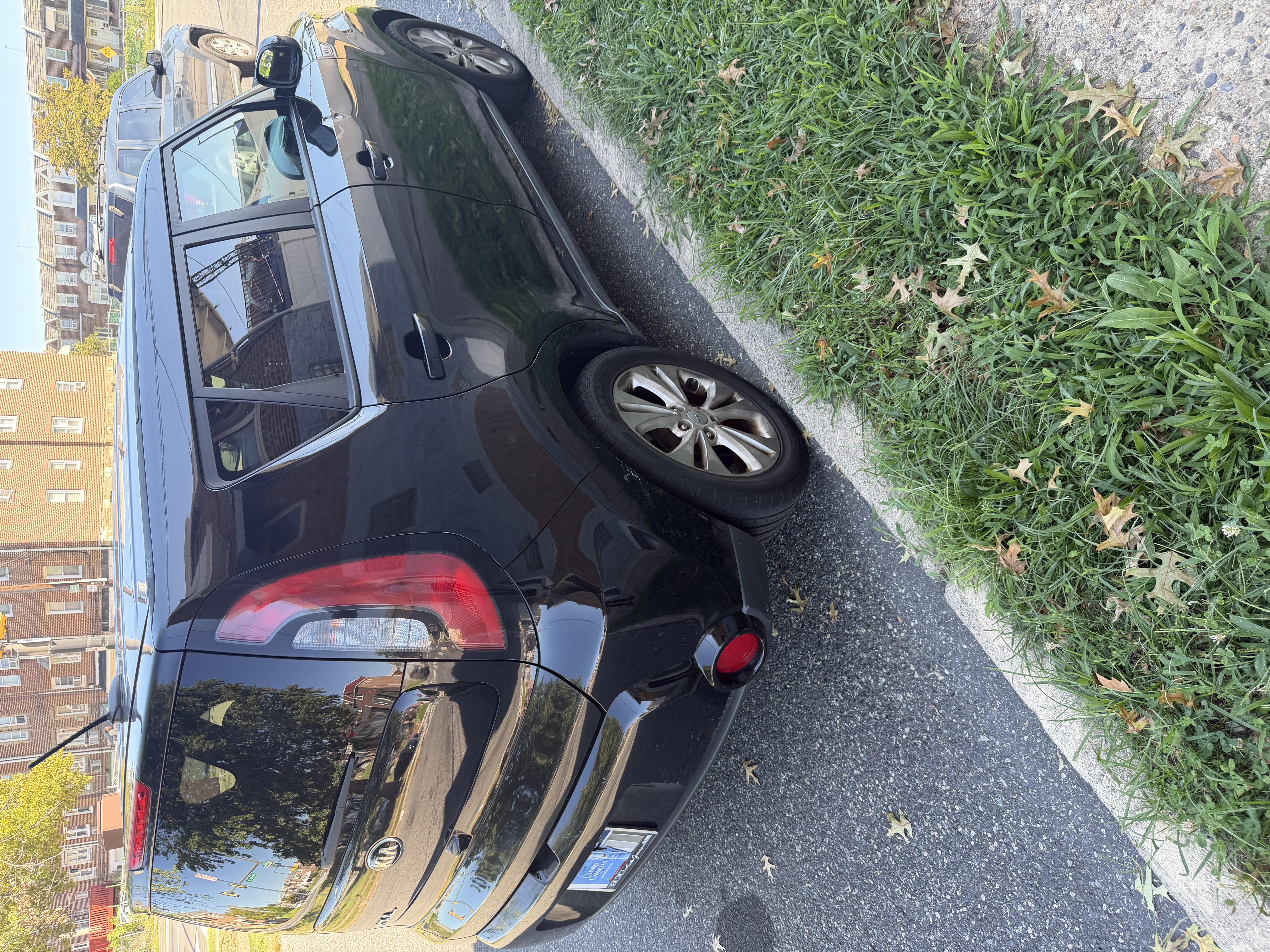 Used 2016 Kia Soul + FWD image 4