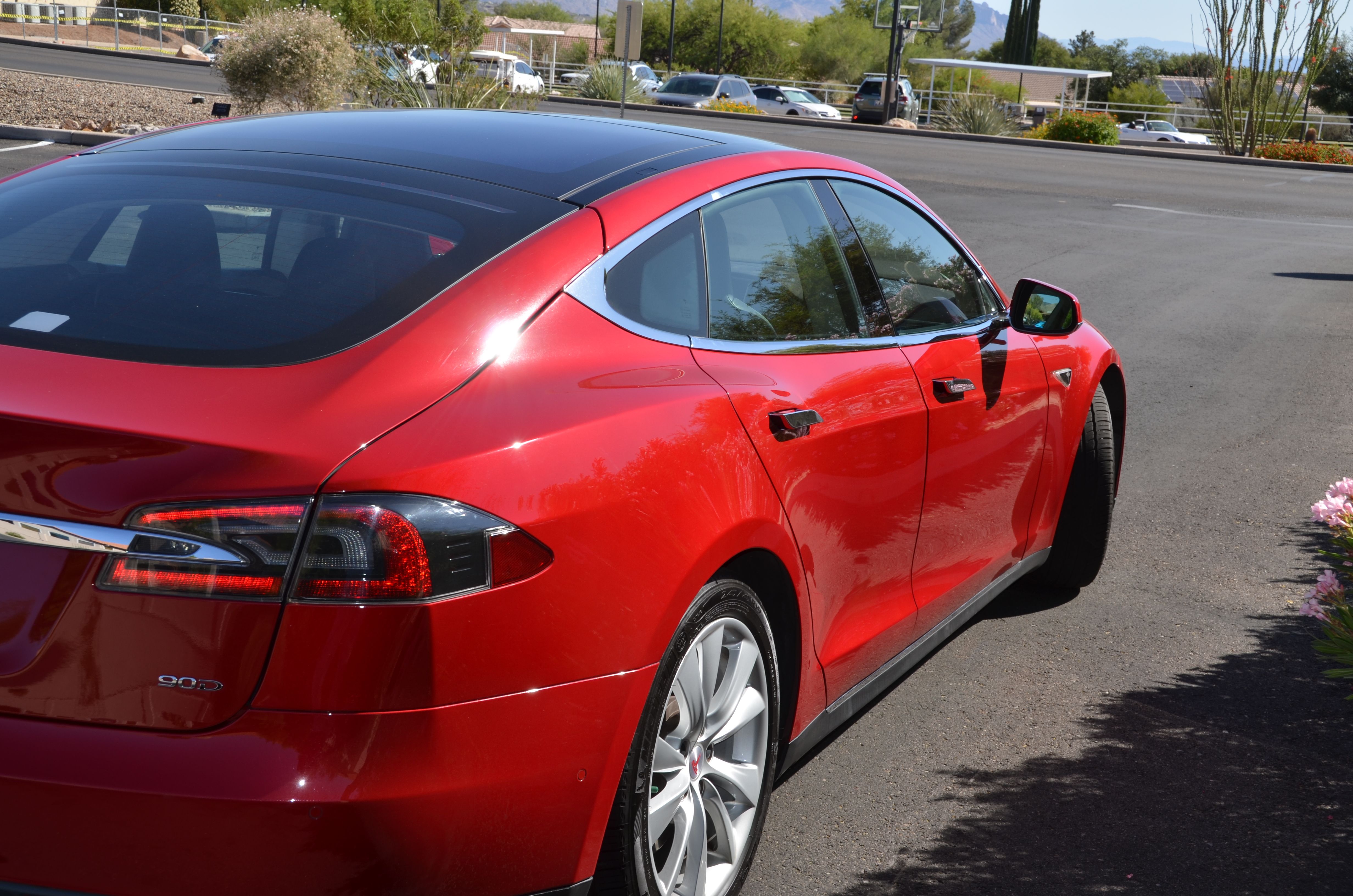 Used 2016 Tesla Model S 90D AWD/4WD image 8