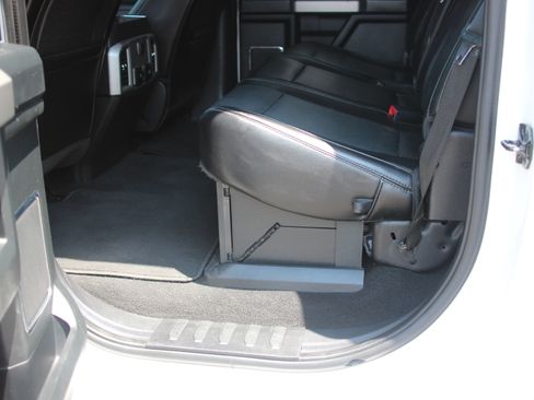 Used 2019 Ford F350 Lariat w/ Lariat Value Package image 10