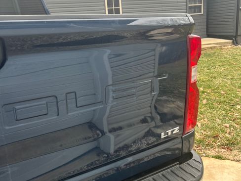 Used 2020 Chevrolet Silverado 2500 LTZ image 8