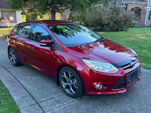 Used 2014 Ford Focus SE w/ Equipment Group 201A image 5