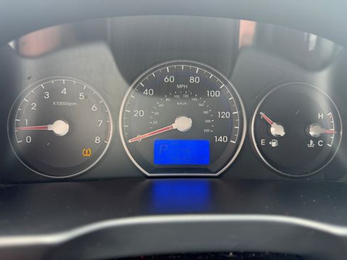 Used 2012 Hyundai Santa Fe Limited w/ Navigation Pkg 4 image 14