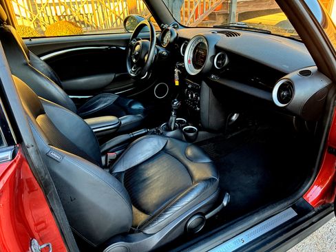 Used 2013 MINI Cooper S image 6