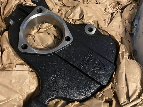 Used 2018 Cadillac Escalade ESV Premium Luxury image 10