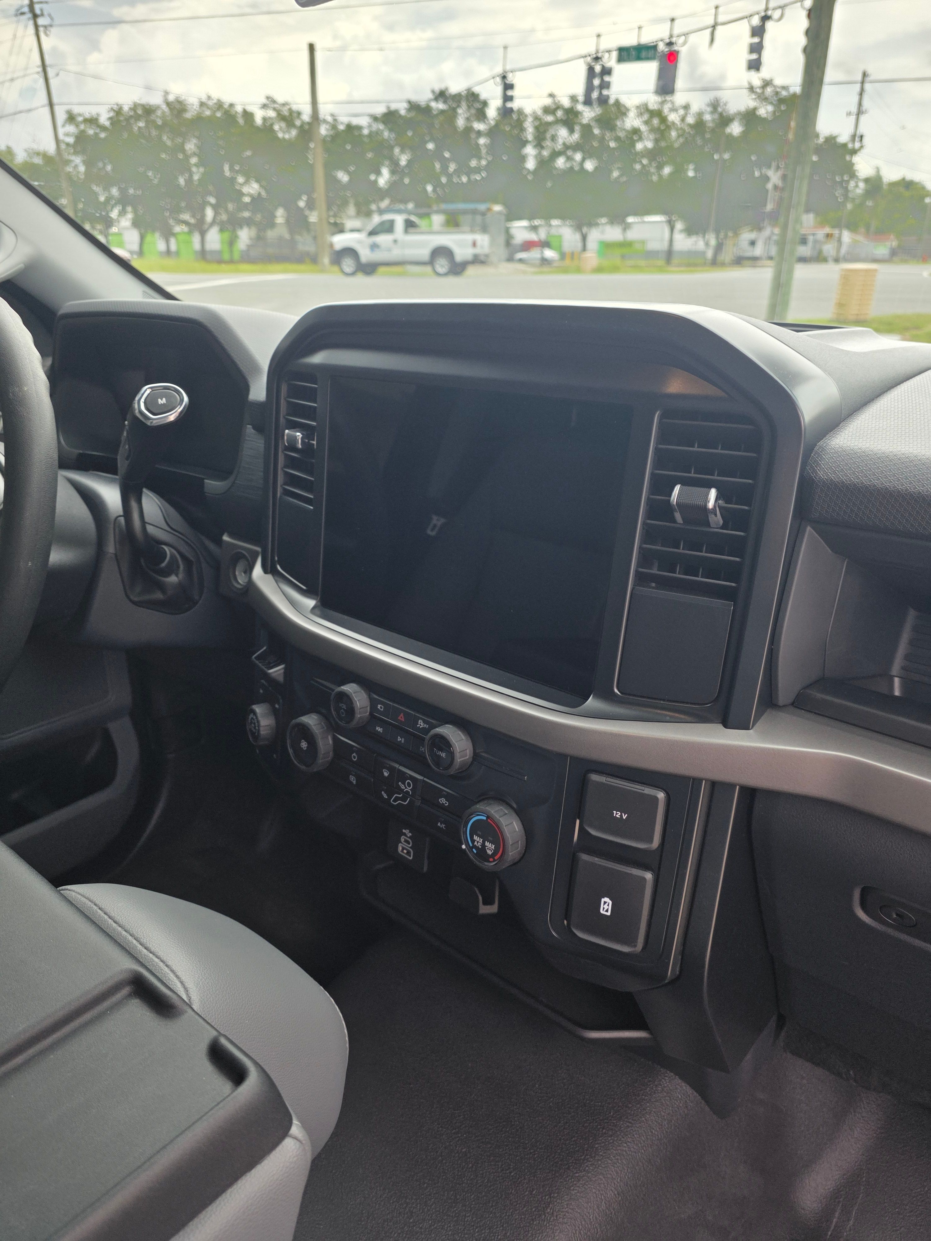 Used 2025 Ford F150 XL AWD/4WD image 4