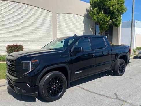 Used 2022 GMC Sierra 1500 Elevation image 12