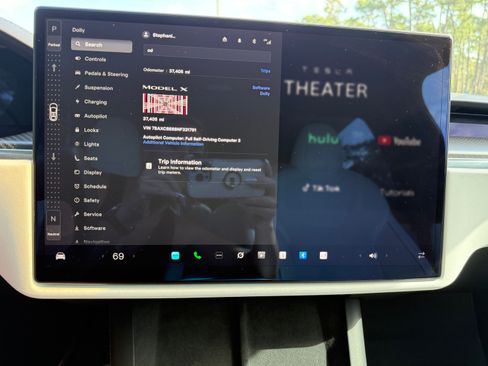 Used 2022 Tesla Model X Plaid image 20