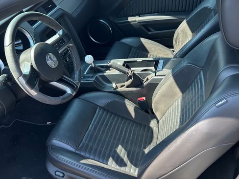 Used 2011 Ford Mustang Shelby GT500 w/ SVT Performance Pkg RWD image 10