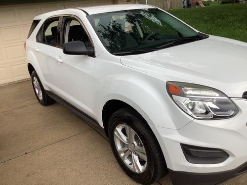 Used 2017 Chevrolet Equinox LS FWD image 8