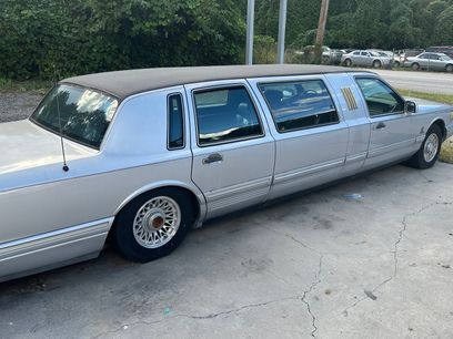 Used 1997 Lincoln Town Car Executive