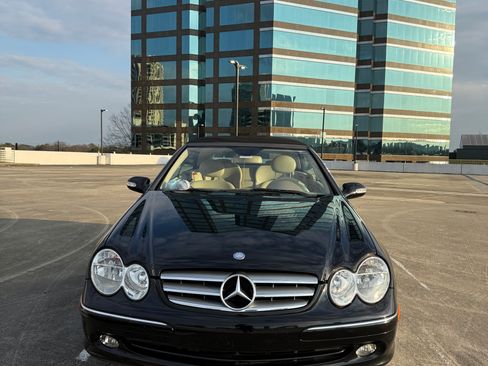 Used 2005 Mercedes-Benz CLK 320 Cabriolet image 4