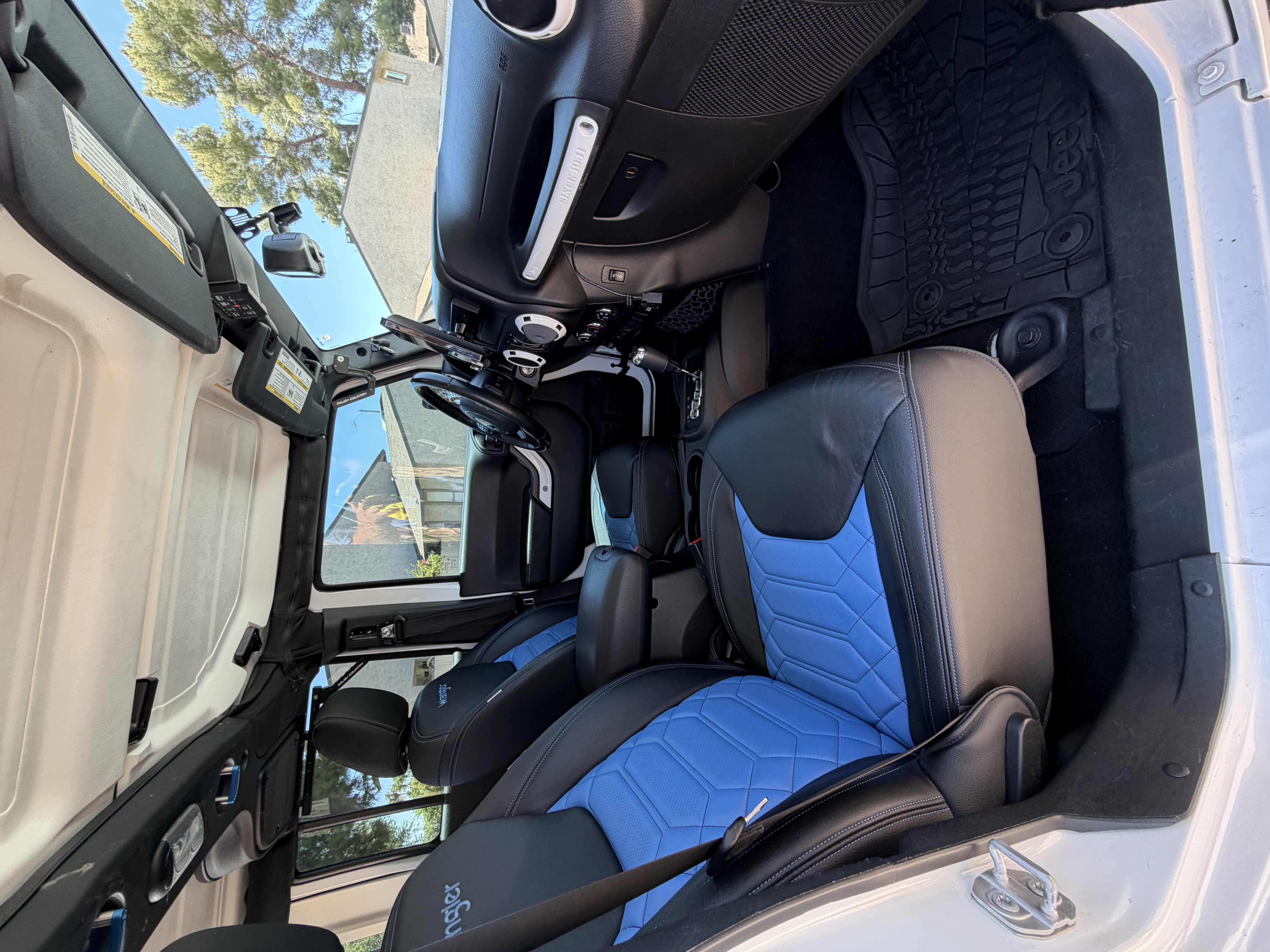 Used 2017 Jeep Wrangler Unlimited Sport w/ Quick Order Package 24S AWD/4WD image 17