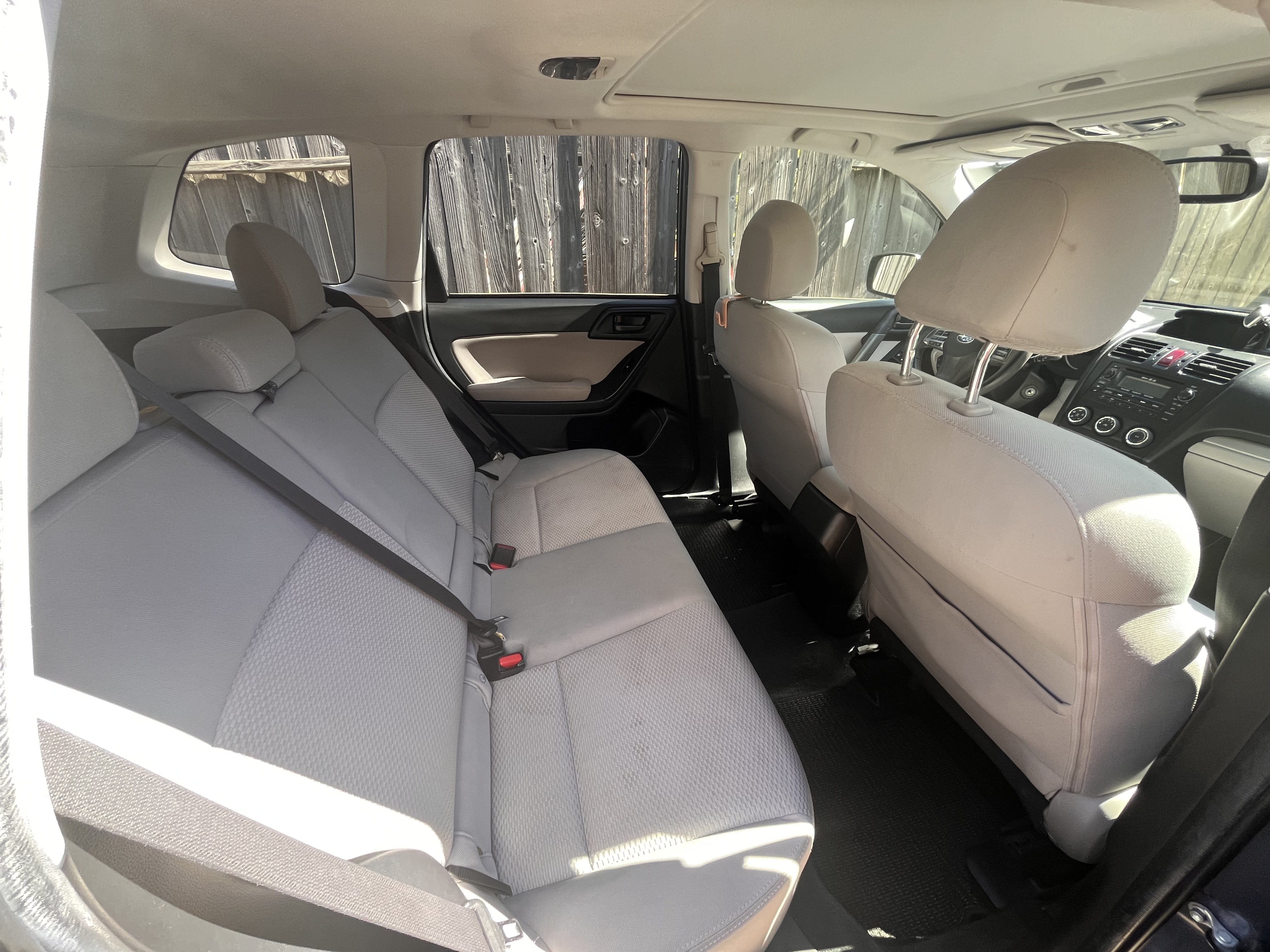 Used 2014 Subaru Forester 2.5i Premium AWD/4WD image 4