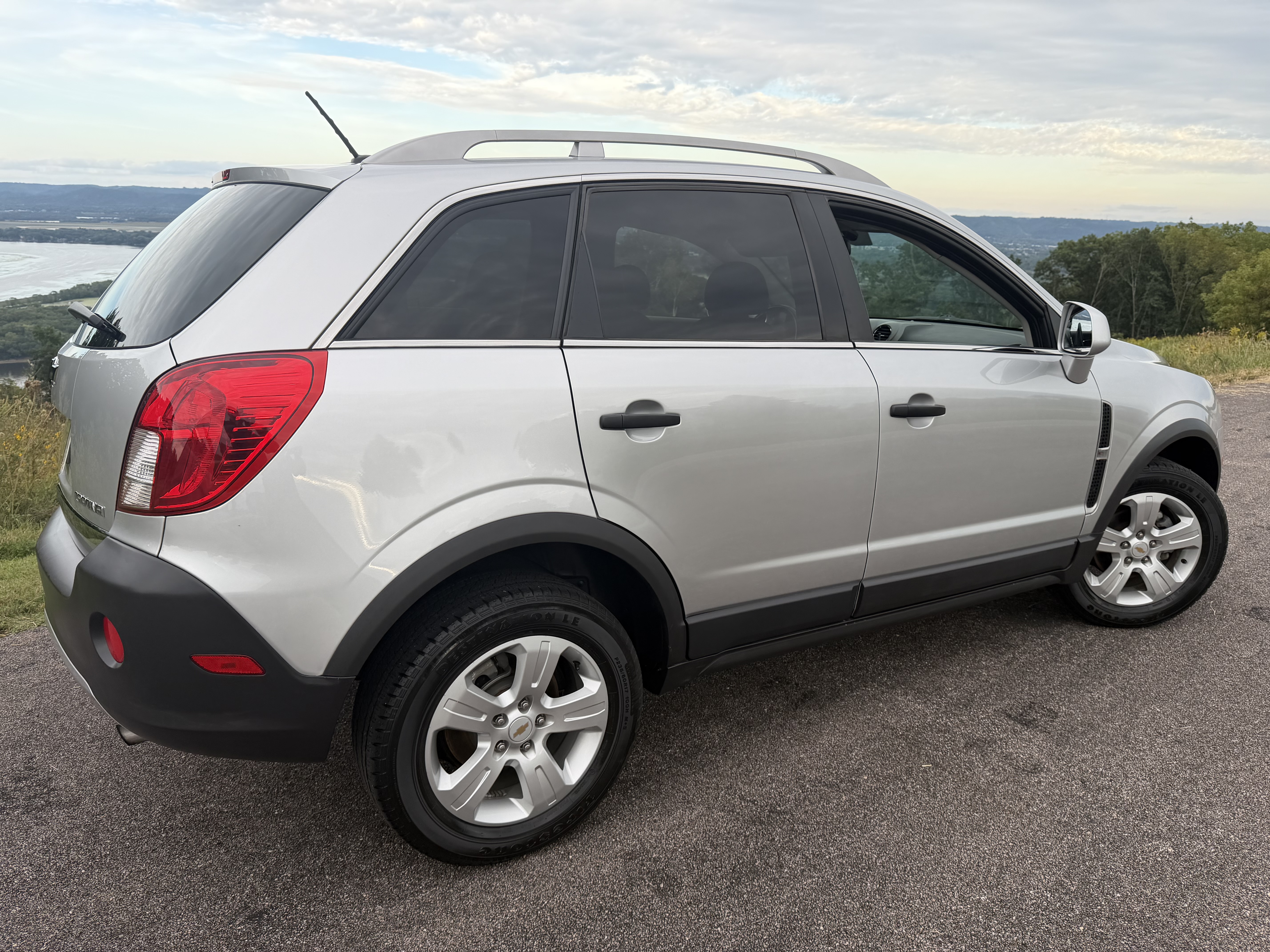 Used 2014 Chevrolet Captiva Sport LS FWD image 8
