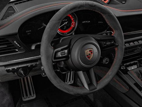 Used 2023 Porsche 911 GT3 image 13