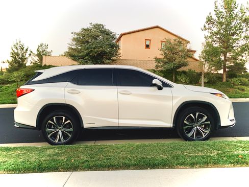 Used 2022 Lexus RX 450hL AWD w/ Premium Package image 6