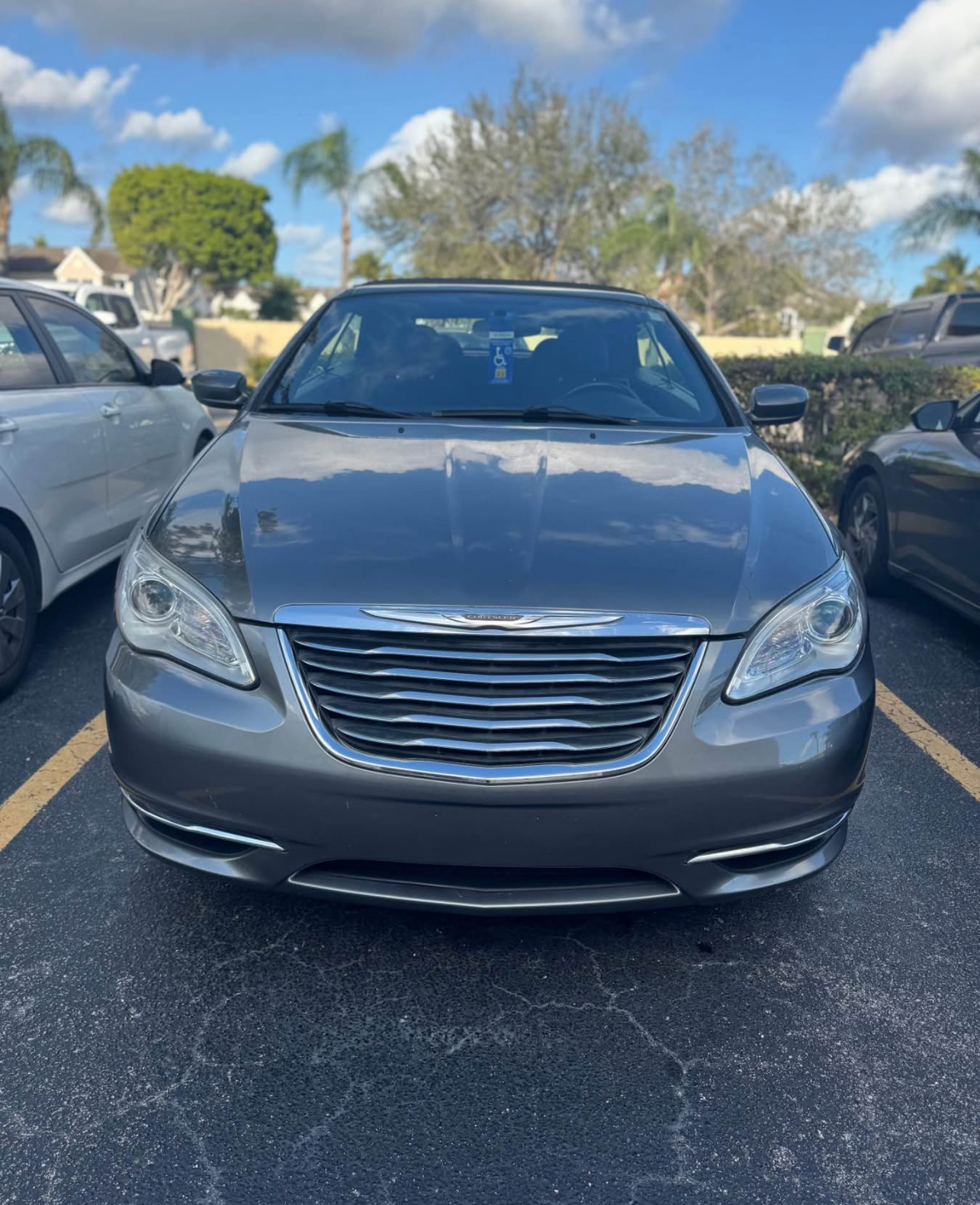 Used 2012 Chrysler 200 Touring FWD image 2