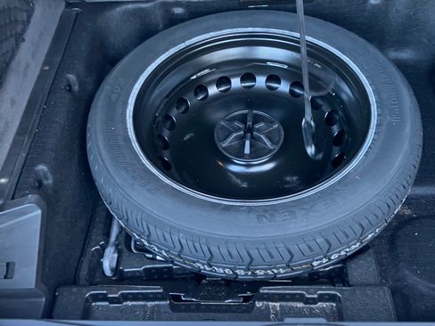 Used 2020 Mercedes-Benz GLE 350 4MATIC image 28