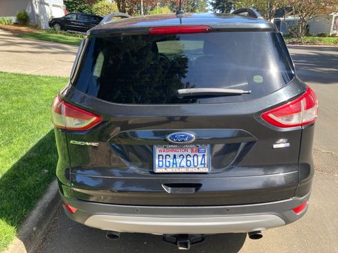 Used 2015 Ford Escape SE w/ Equipment Group 201A image 8