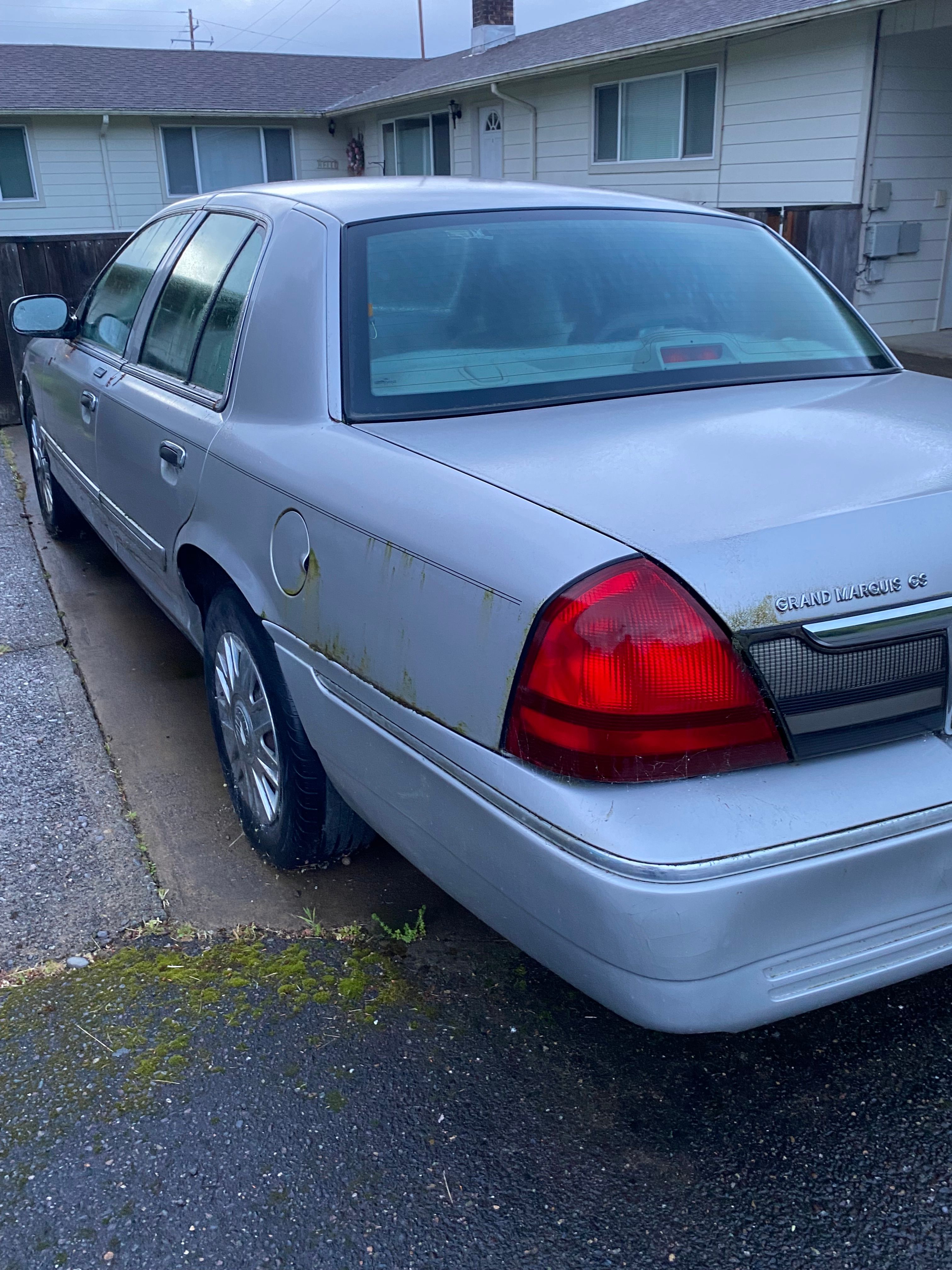 Used 2006 Mercury Grand Marquis GS RWD image 1