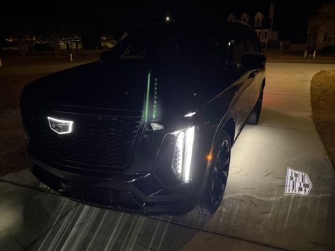 Used 2026 Cadillac Escalade Platinum Sport w/ LPO, ONYX Package image 15