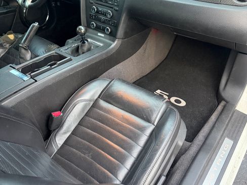 Used 2013 Ford Mustang GT Premium RWD image 16