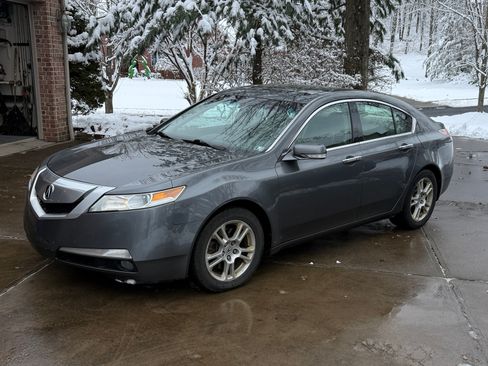 Used 2011 Acura TL w/ Technology Package image 2