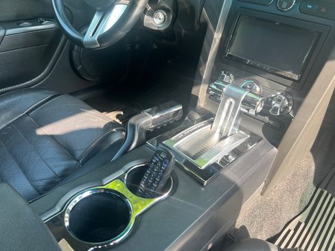 Used 2006 Ford Mustang GT Premium image 9